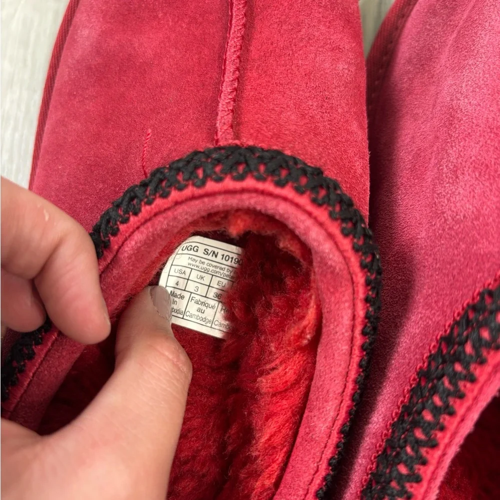 UGG Red Kids Tasman II Size 4 - Picture 7 of 8